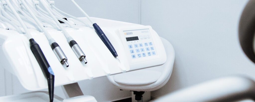 - Roberts Wellness Dental - Centralia Dentist